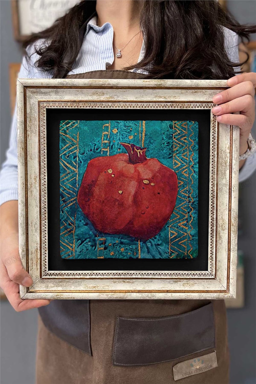 Oscar Stone Decor Çerçeveli Tablo Taş Duvar Dekoru 30 X 30 Cm Nar Temalı Özel Çizim