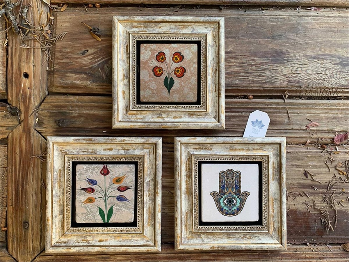 Oscar Stone Decor Çerçeveli Taş Duvar  Dekoru 20 x 20 cm 3 lü set Fatma Ana Eli Ebruli Çiçek Lale