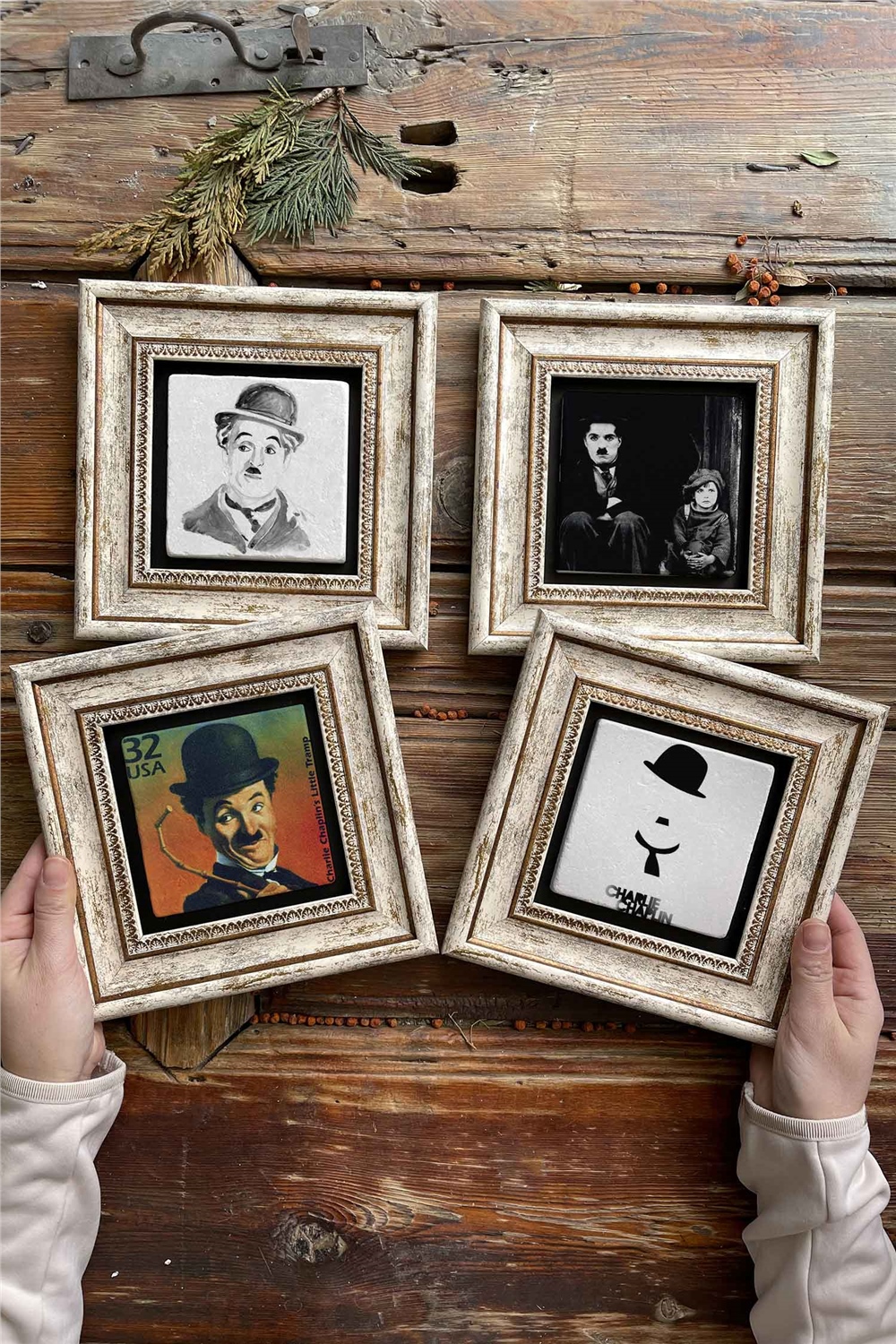 Oscar Stone Decor Çerçeveli Taş Tablo Duvar Dekoru 20x20cm 4'lü Set Charlie Chaplin Seti