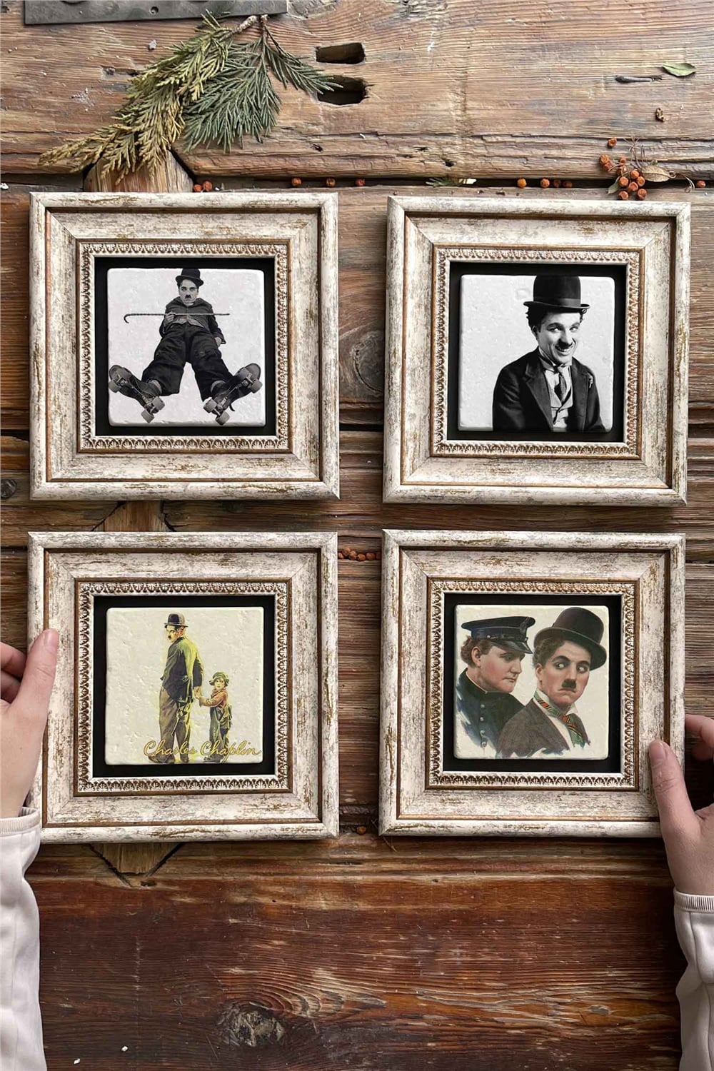 Oscar Stone Decor Çerçeveli Taş Tablo Duvar Dekoru 20x20cm 4'lü Set Charlie Chaplin Seti
