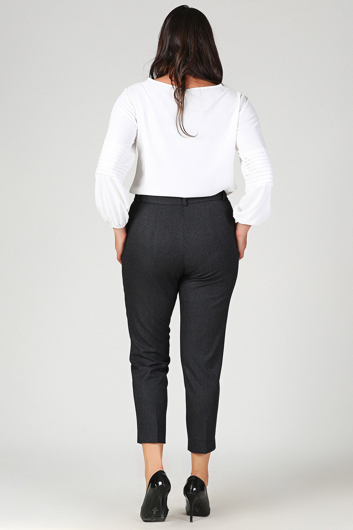 Siyah Çizgili Klasik Kumaş Pantolon | Womenice