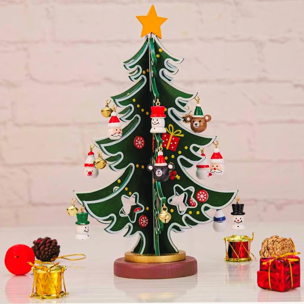 KBK Market Yılbaşı Masa Üstü Ahşap Çam Ağacı Süsü 25 Cm