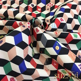 3 Boyutlu Küpler ve Meyveler Desenli Kumaş