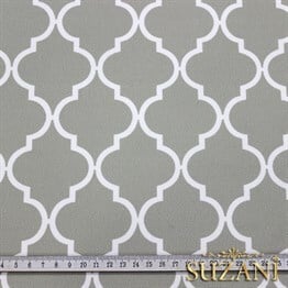 Açık Gri Zemin Üzeri Moroccan Desenli Kumaş