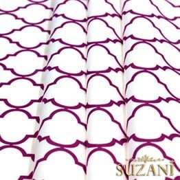 Beyaz Üzeri Mor Moroccan Desenli Kumaş