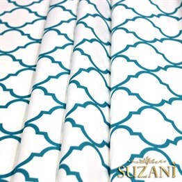 Beyaz Üzeri Turkuaz Moroccan Desenli Kumaş