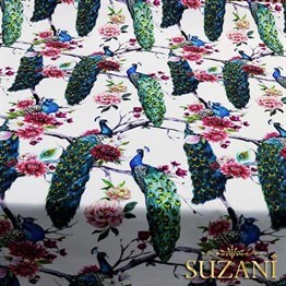 Beyaz Zemin Üzeri Tavuskuşu Desenli Kumaş