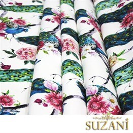 Beyaz Zemin Üzeri Tavuskuşu Desenli Kumaş