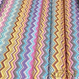İkat Pembe Zİgzag Desenli Kumaş