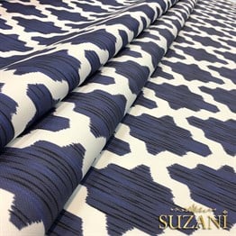 Mavi Zemin Baklava İkat Desenli Kumaş