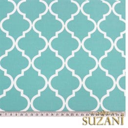 Mint Zemin Üzeri Beyaz Moroccan Desenli Kumaş