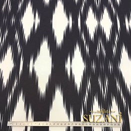 Siyah Beyaz İkat Desenli Kumaş