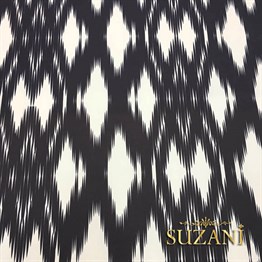 Siyah Beyaz İkat Desenli Kumaş