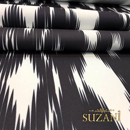 Siyah Beyaz İkat Desenli Kumaş