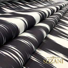 Siyah Beyaz İkat Desenli Kumaş