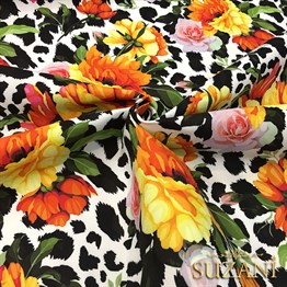 Siyah Beyaz Zemin Leopar Çiçekli Kumaş