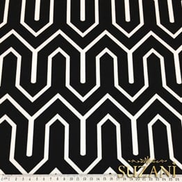 Siyah Zemin Geometrik Dağ Desenli Kumaş