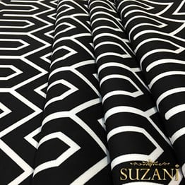 Siyah Zemin Geometrik Dağ Desenli Kumaş