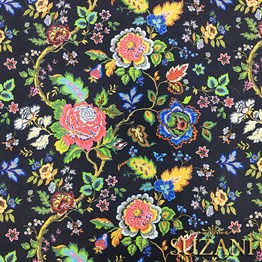 Siyah Zemin Mavi Pembe Çiçekli Kumaş