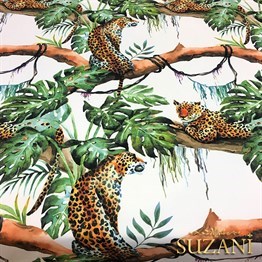 Beyaz Zemin Botanik Leopar Desenli Kumaş