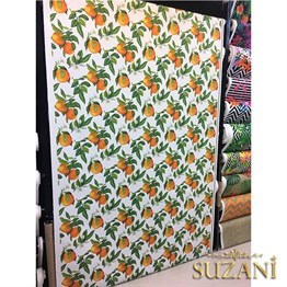 Beyaz Zemin Portakal Desenli Kumaş