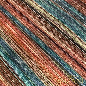 Dokulu Çizgi Desenli Dijital Baskılı Kumaş