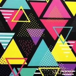 Geometrik Renkli Üçgenler Desenli Kumaş