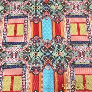 Indian Motif Desenli Dijital Baskılı Kumaş