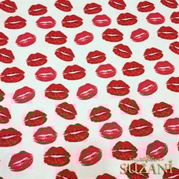 Kırmızı Dudak Desenli Kumaş