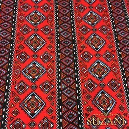 Kırmızı Etnik Desenli Kumaş