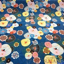 Mantarlar ve Çiçekler Desenli Kumaş