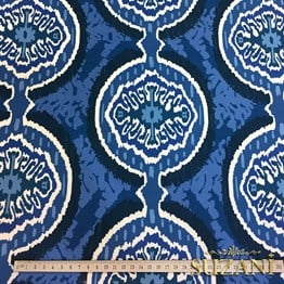 Mavi İkat Madalyon Desenli Kumaş
