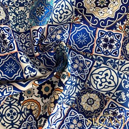 Mavi Seramik Desenli Dijital Baskılı Kumaş