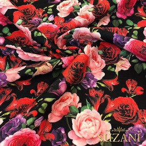 Pembe-Kırmızı Gül Desenli Dijital Baskılı Kumaş