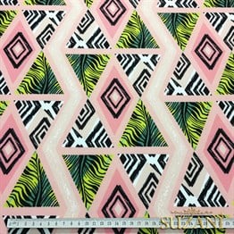 Pembe Yeşil Karo Üçgen Desenli Kumaş