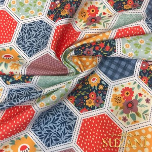 Petek Kırkyama Desenli Dijital Baskılı Kumaş