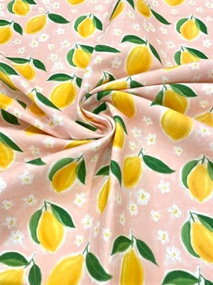 Pudra Suluboya Zeminli Desenli Dijital Baskılı Kumaş