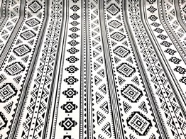 Siyah Beyaz Modern Etnik Desenli Kumaş