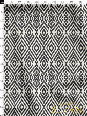 Siyah İkat Desenli Dijital Baskılı Kumaş