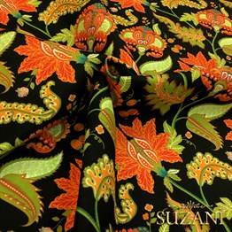 Siyah Royal Çiçekler Desenli Kumaş