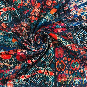 Turkuaz Mercan Kilim Desenli Dijital Baskılı Kumaş