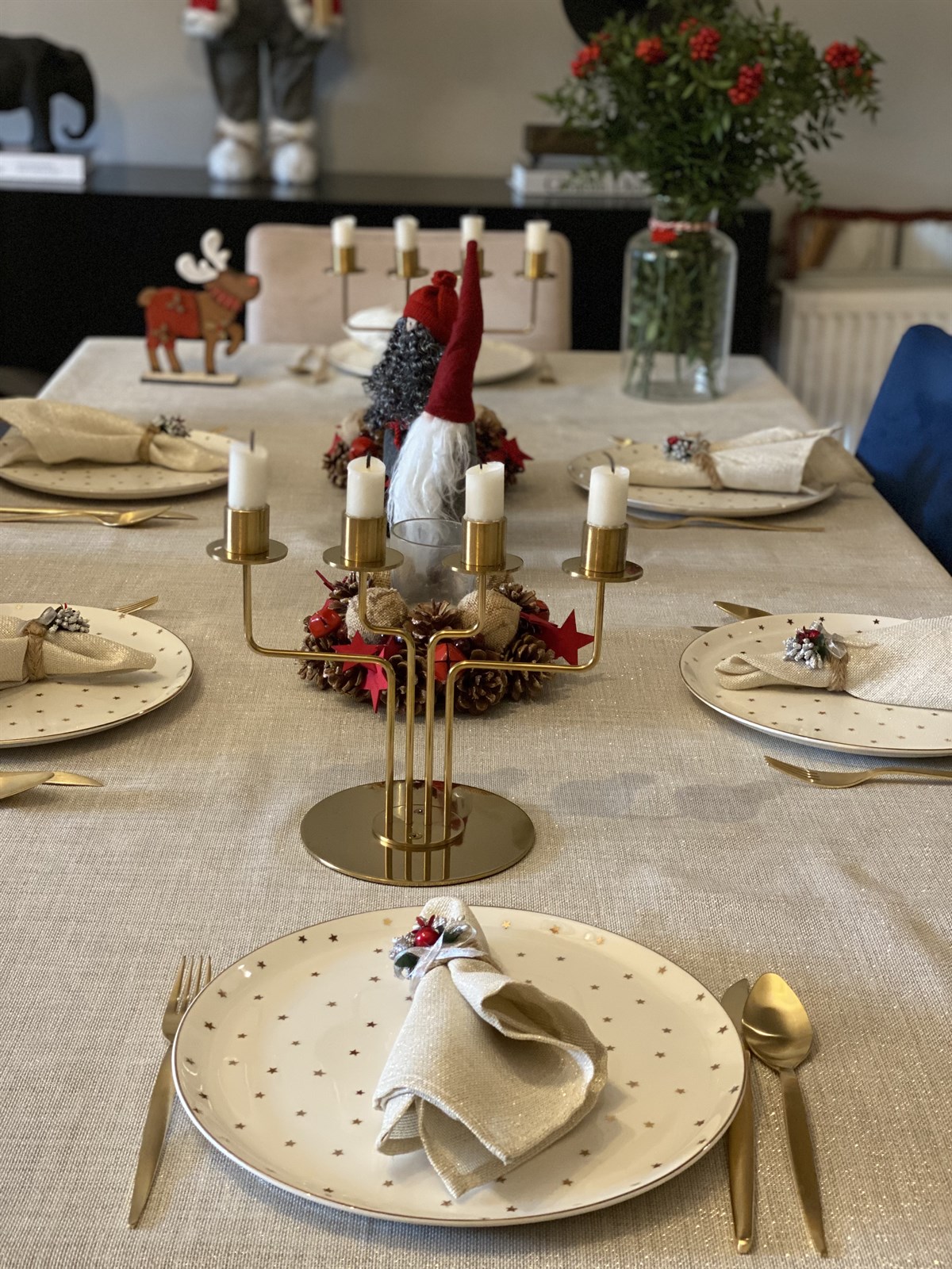 Mia Simli Gold Masa Örtüsü