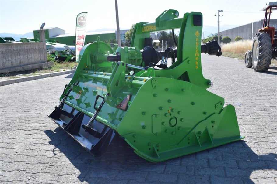 170cm Taş Kırma Makinası AGROMEKS TARIM MAKİNELERİ