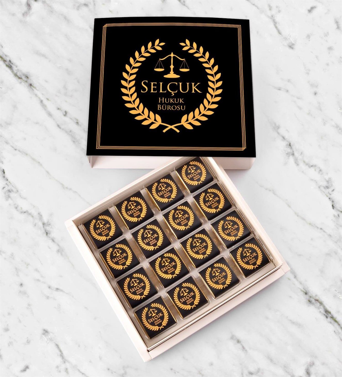 Avukatlar Günü Hediye Çikolata Kutusu