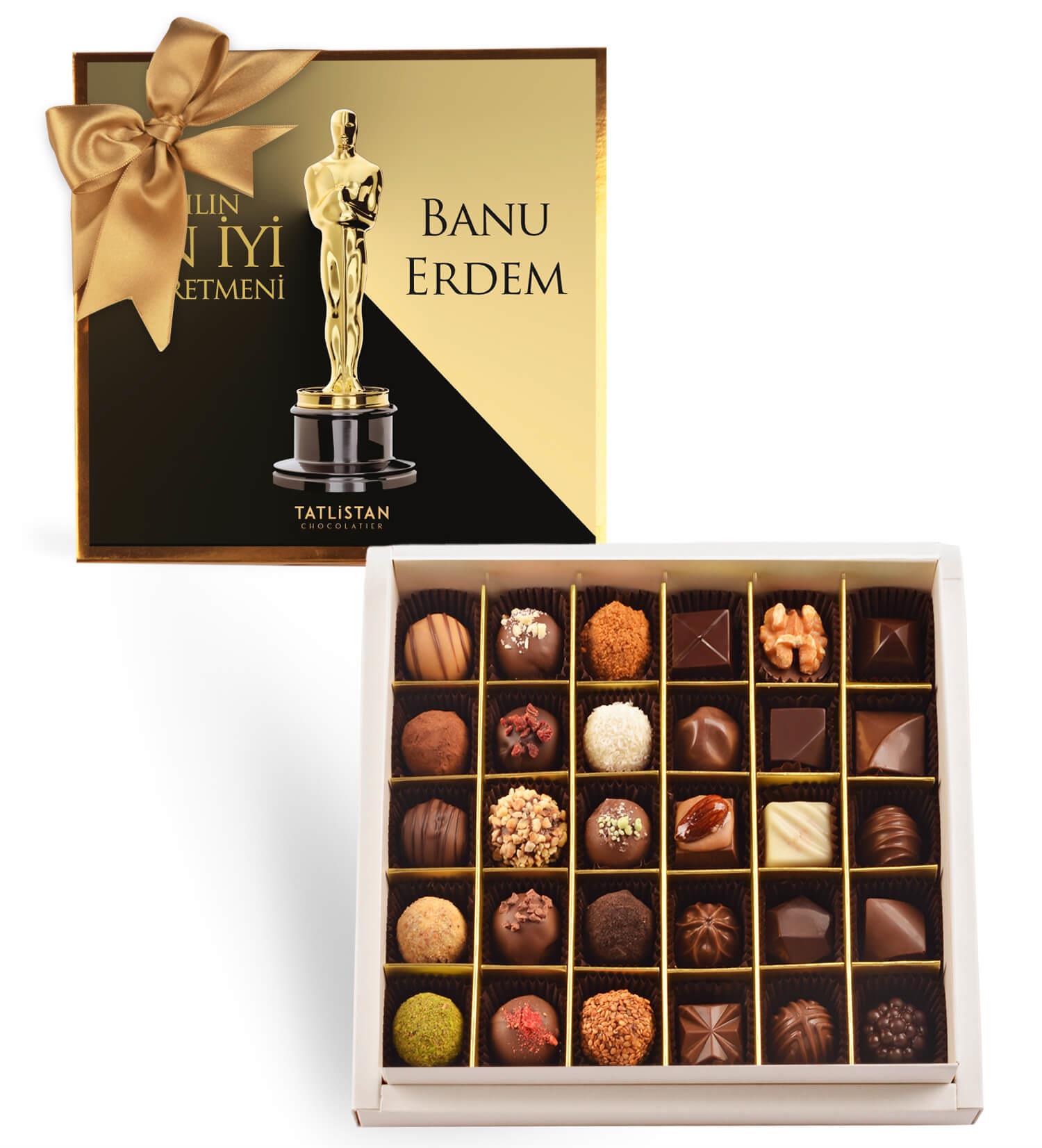 Kişiye Özel İsimli Yılın En İyi Öğretmeni | 30 Çeşitli Artisan Çikolata 30'lu
