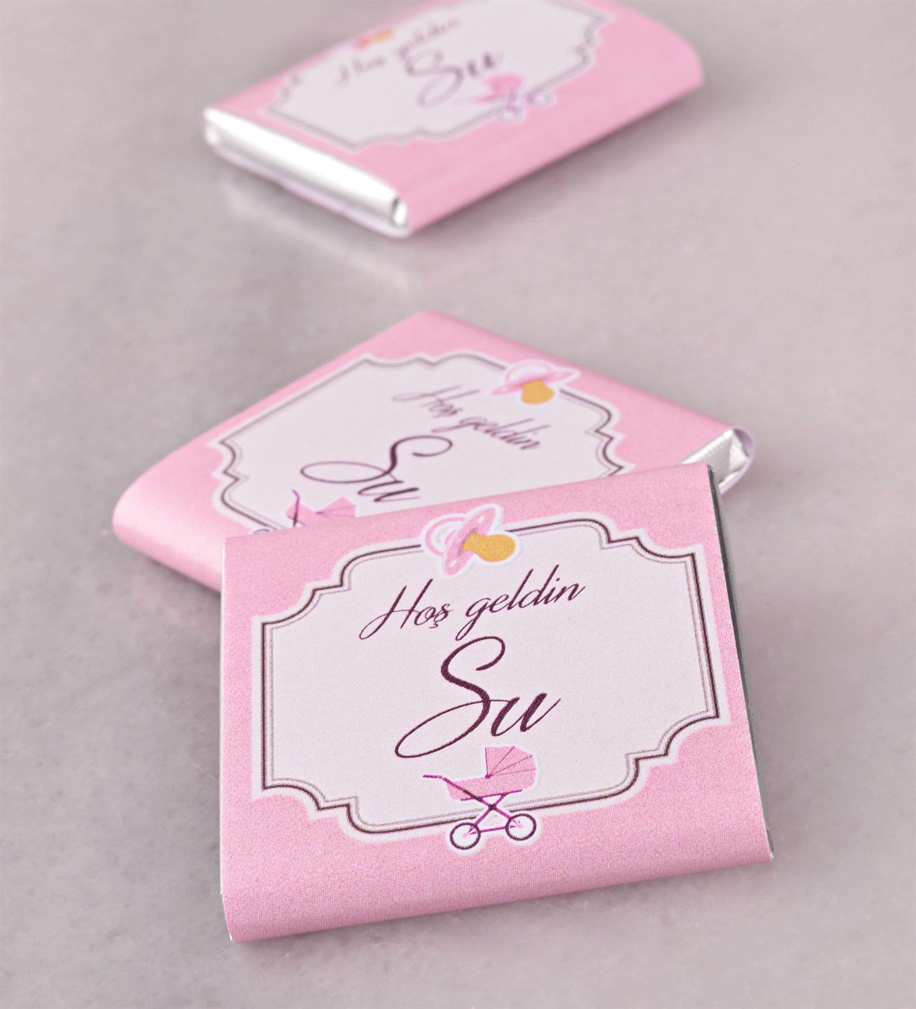 İsimli Kız Bebek Çikolatası