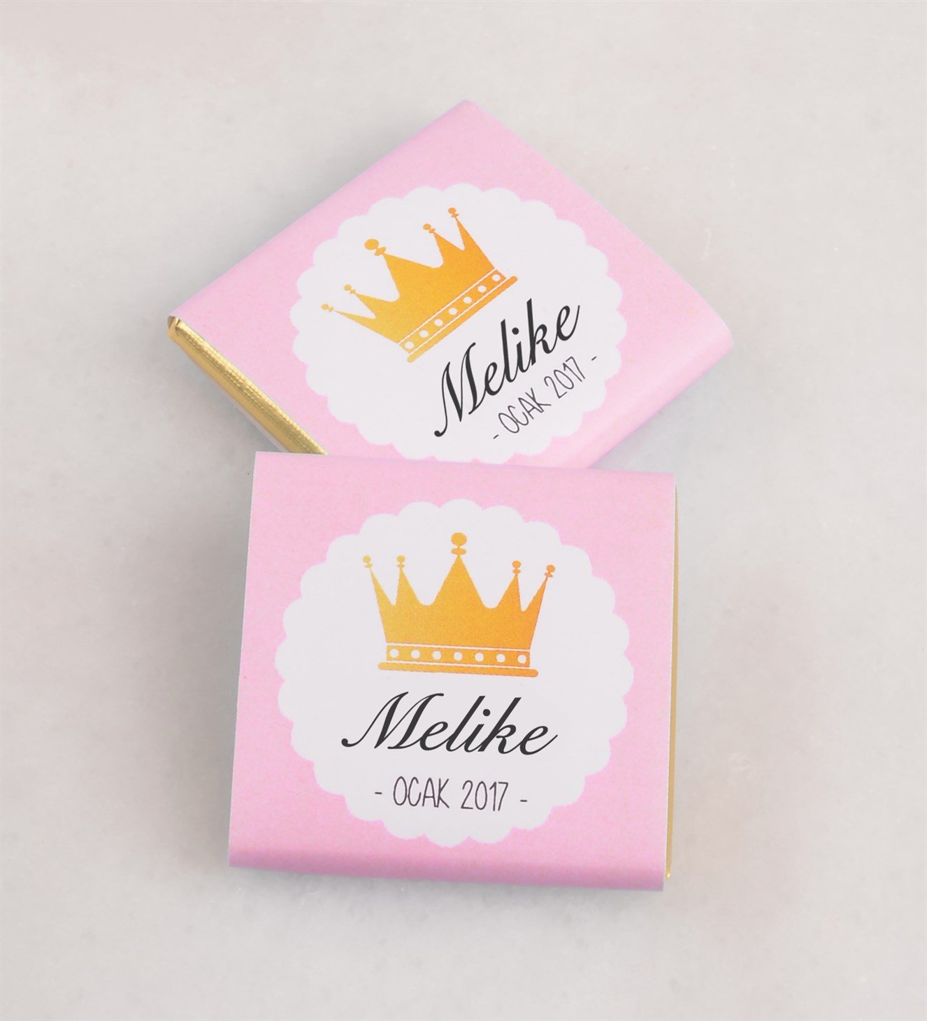 İsimli Taçlı Kız Bebek Çikolatası