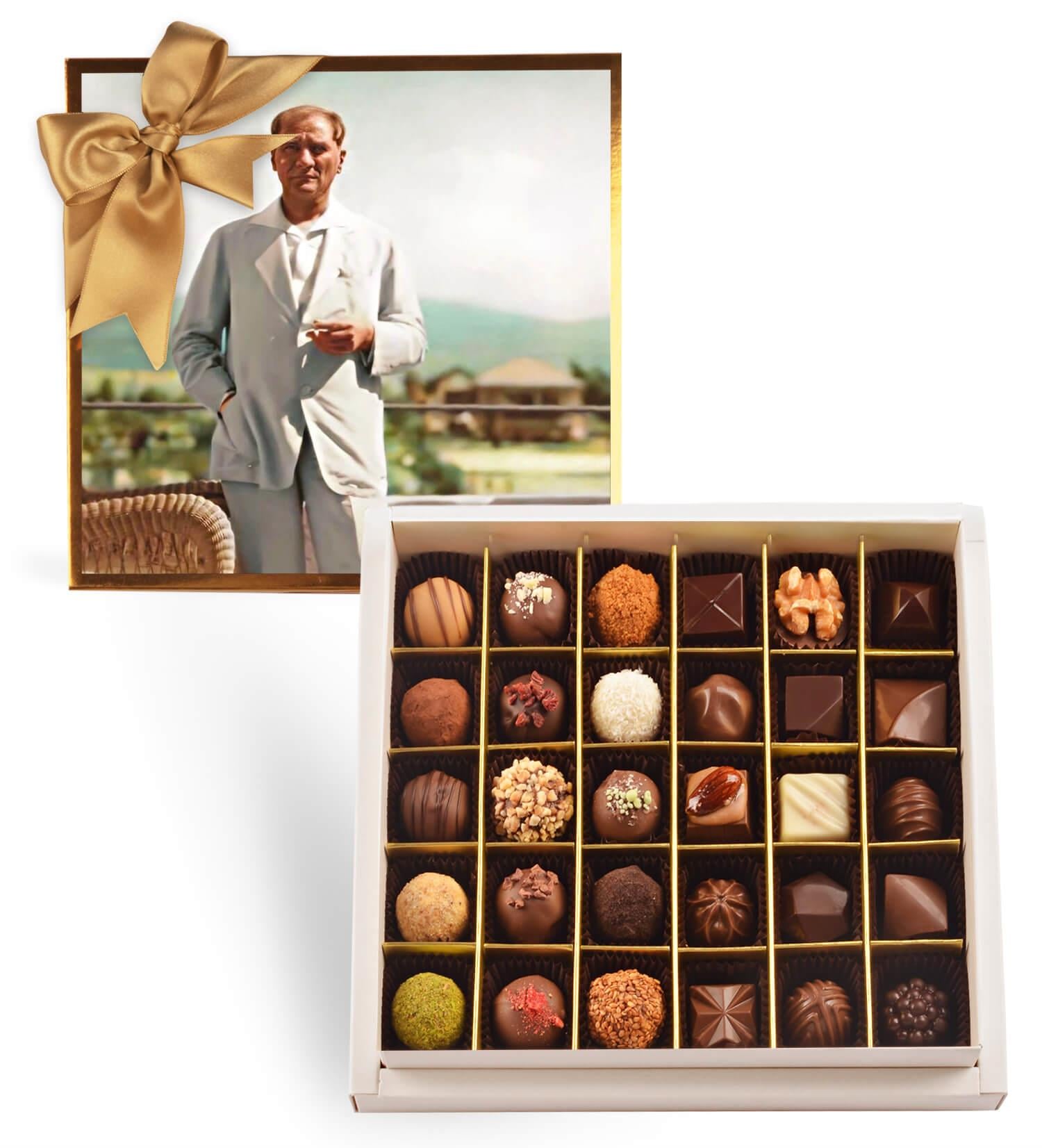 Manzara ve Atatürk | 30 Çeşitli Artisan Çikolata 30'lu