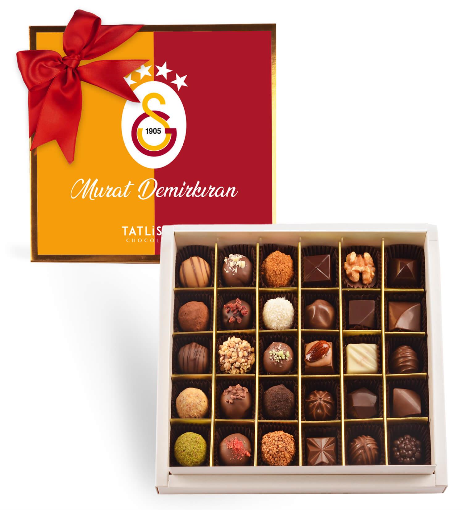 Galatasaray | Parçalı - Kişiye Özel İsimli 30 Çeşitli Artisan ve Trüf Çikolata 30'lu
