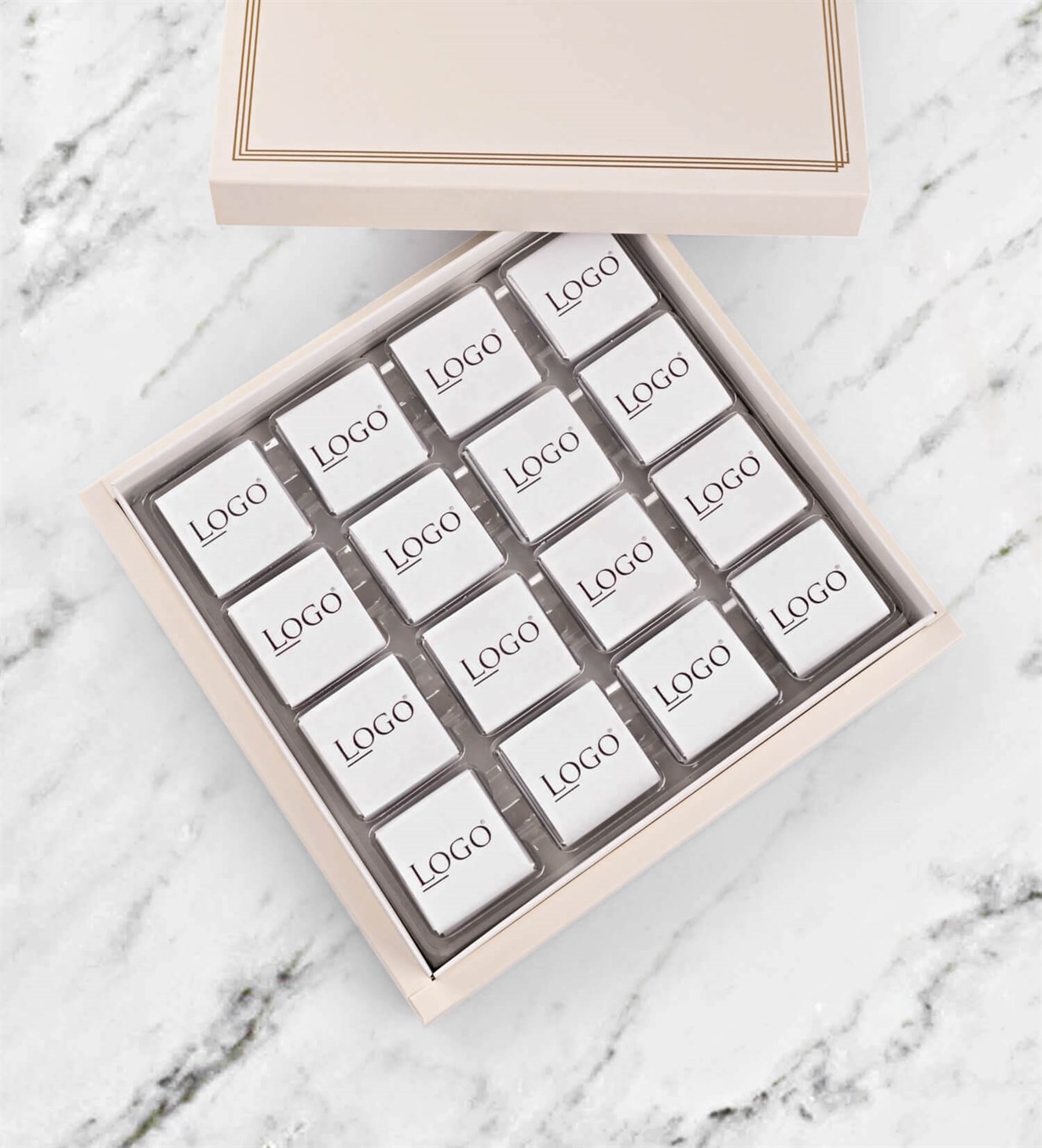 Firma Logolu Madlen Çikolata